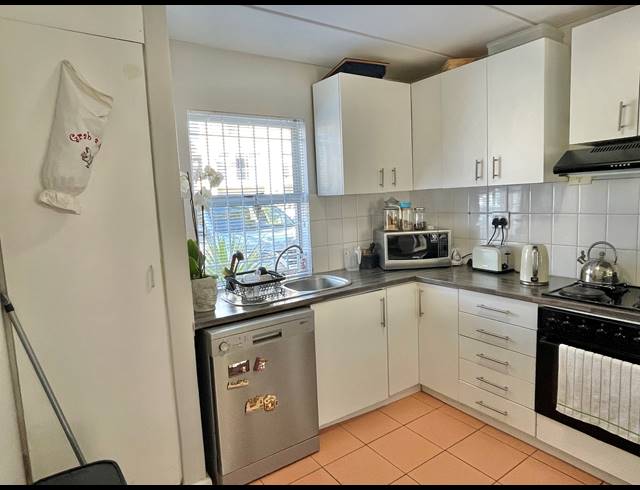 2 BEDROOM APARTMENT SOLD IN WEST BEACH